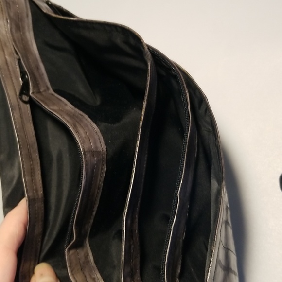 EEL Skin leather, buttery soft, women's crossbody, shoulder bag, - Picture 4 of 9